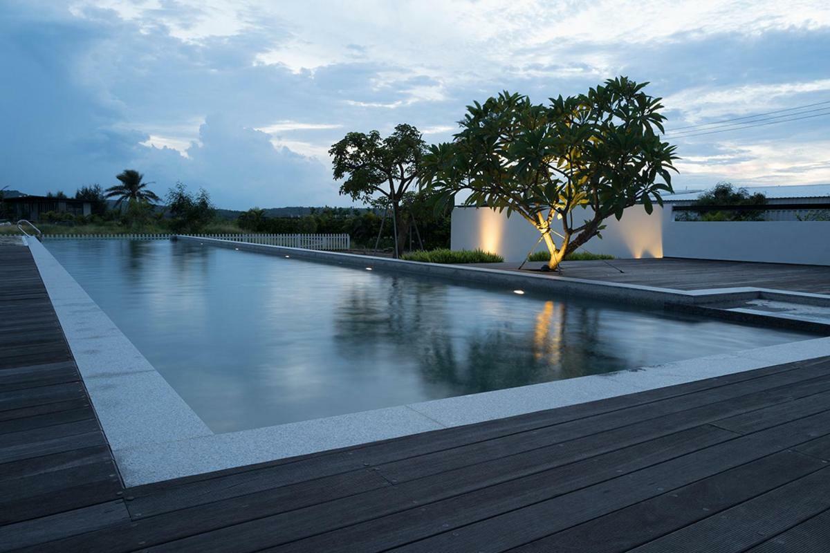 Isla Faros Resort Heng-ch'un Exteriör bild