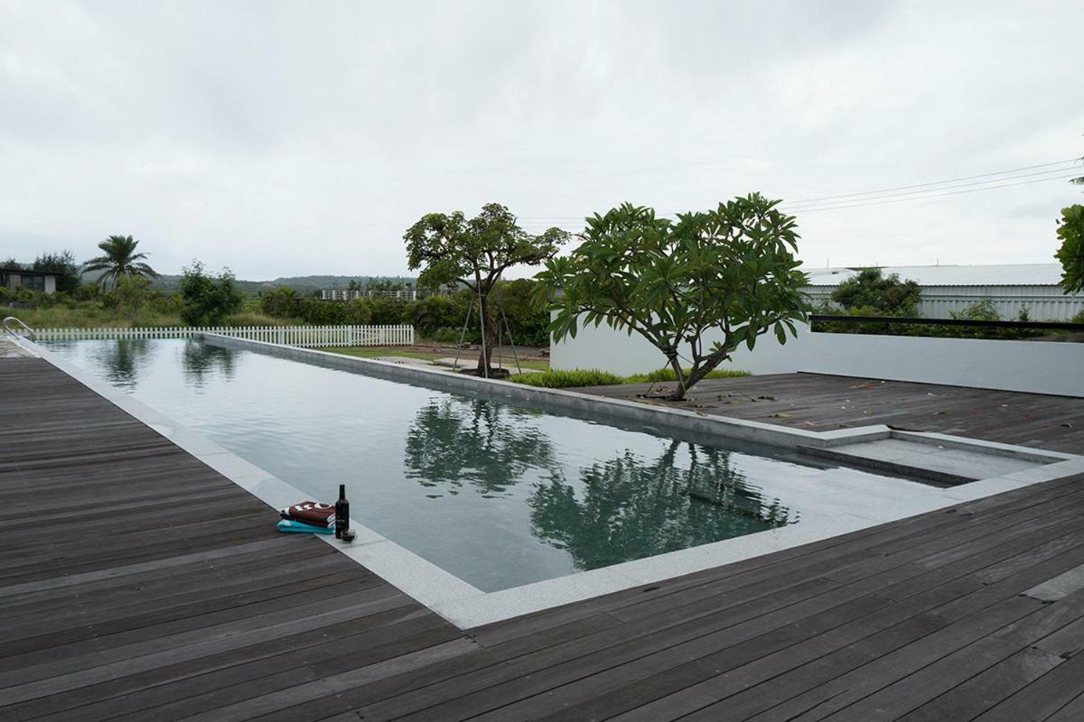 Isla Faros Resort Heng-ch'un Exteriör bild